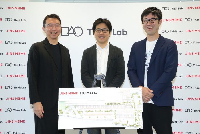 左から建築家の藤本壮介さん、ジンズの田中仁社長、予防医学研究者の石川善樹さん